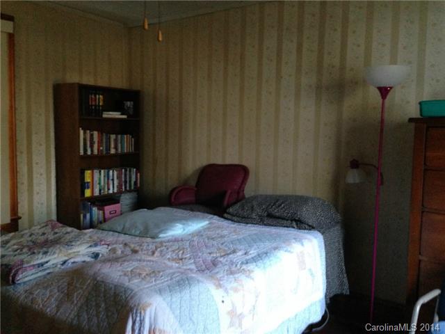604 E Chestnut St, Stanley, NC 28164 photo 7