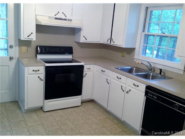 2105 Bovender Rd, Monroe, NC 28110 photo 2