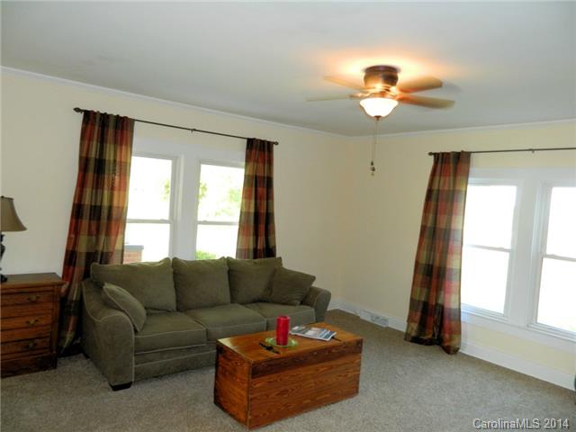16706 Five Point Rd, Locust, NC 28097 photo 6