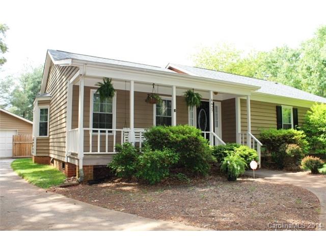 6627 Patchwork Cir, Charlotte, NC 28270 photo 2