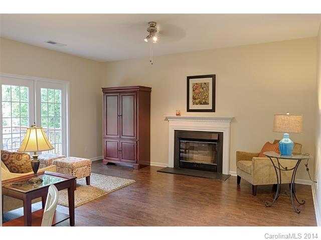124 Shorecrest Dr, Davidson, NC 28036 photo 6