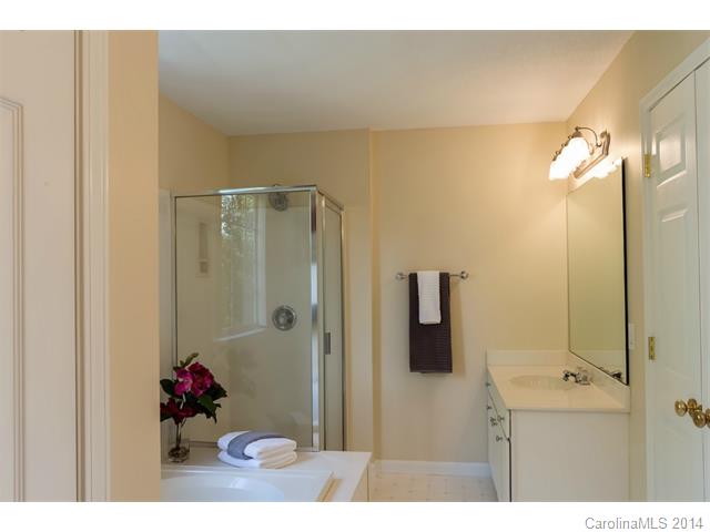 124 Shorecrest Dr, Davidson, NC 28036 photo 10