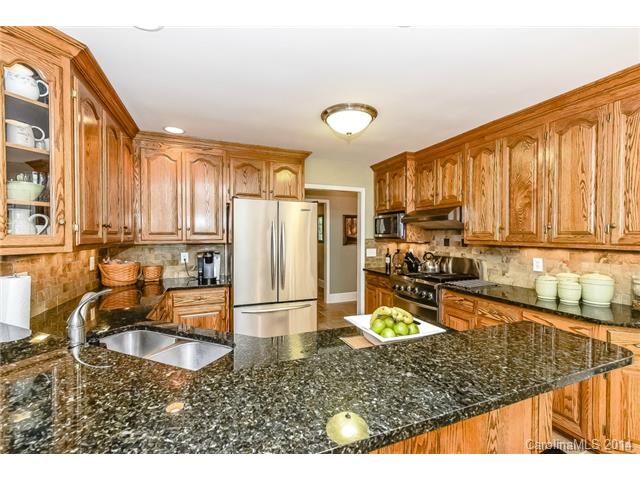 11291 Olde Cedar Ct, Davidson, NC 28036 photo 5
