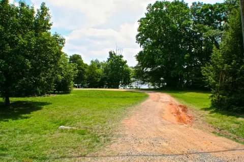 18222 Delray Dr, Cornelius, NC 28031 photo 3