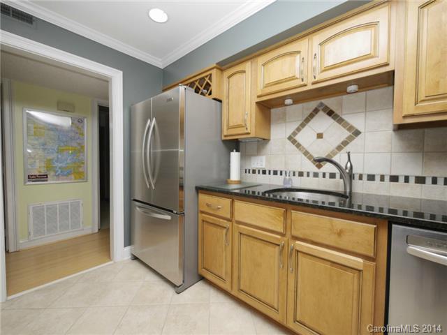 20347 Harborgate 103 Ct #103, Cornelius, NC 28031 photo 4