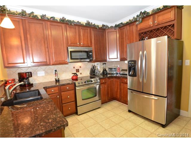 10530 Quarrier Dr, Cornelius, NC 28031 photo 9