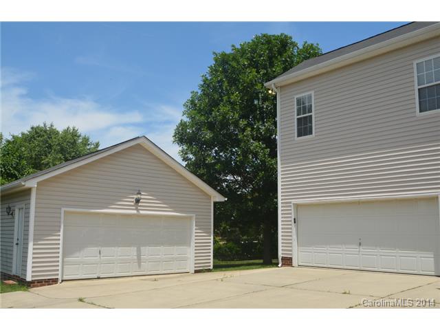 10530 Quarrier Dr, Cornelius, NC 28031 photo 3
