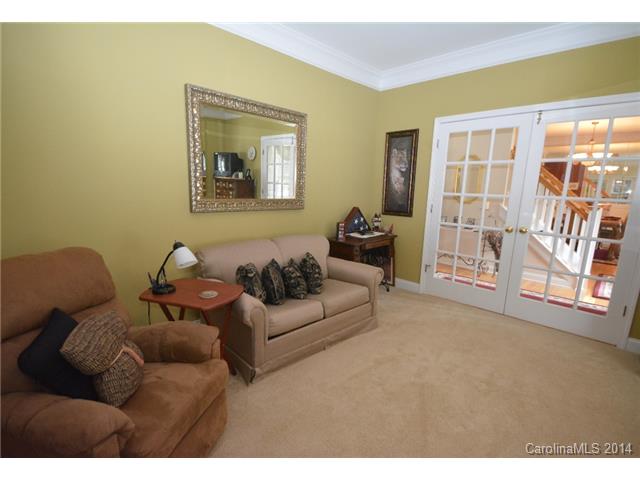 10530 Quarrier Dr, Cornelius, NC 28031 photo 5