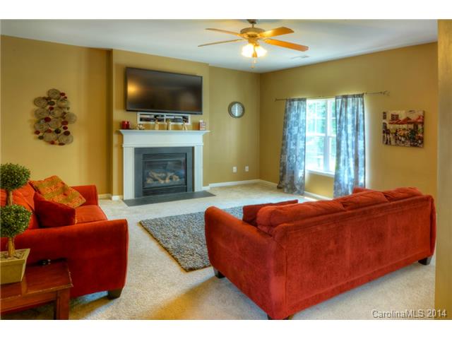 7572 Natalie Commons Dr, Denver, NC 28037 photo 3