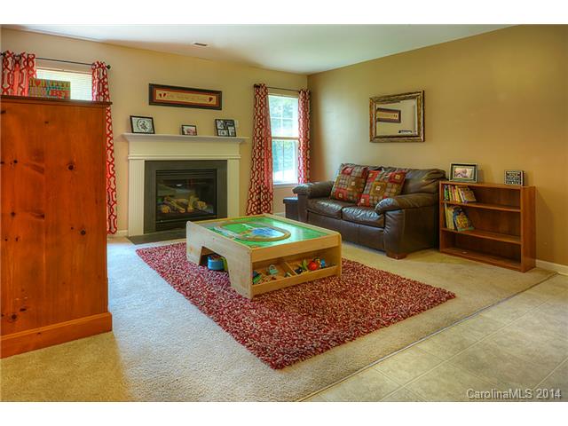 7572 Natalie Commons Dr, Denver, NC 28037 photo 9