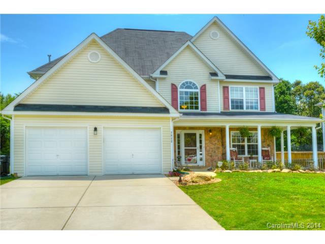 7572 Natalie Commons Dr, Denver, NC 28037 photo 1