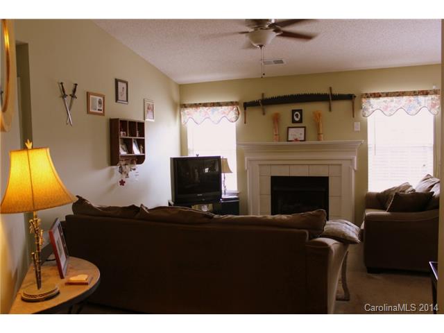 809 River Trail Rd, Lowell, NC 28098 photo 4