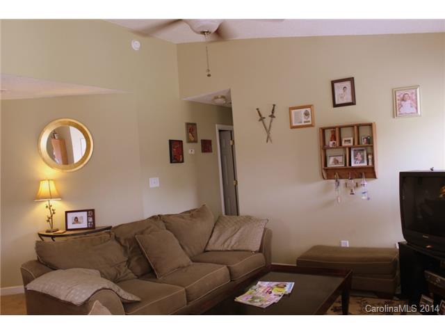 809 River Trail Rd, Lowell, NC 28098 photo 6