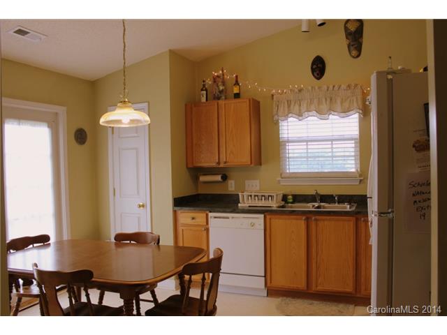 809 River Trail Rd, Lowell, NC 28098 photo 11