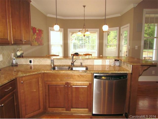 702 6th Ne Ave NE, Conover, NC 28613 photo 6