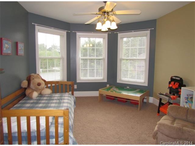 702 6th Ne Ave NE, Conover, NC 28613 photo 18
