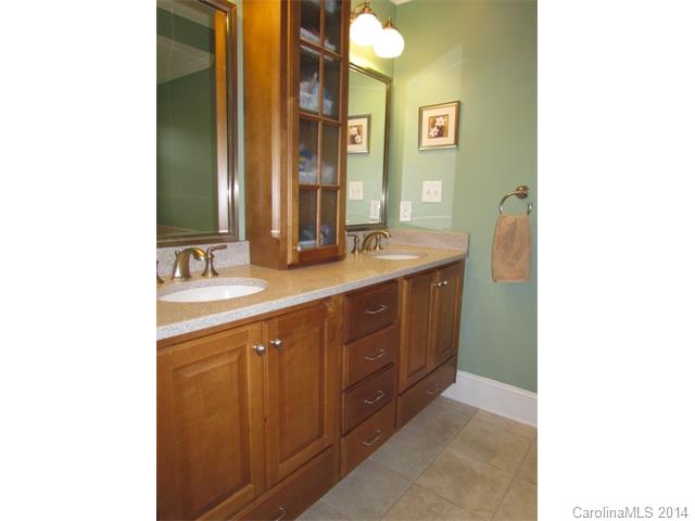 702 6th Ne Ave NE, Conover, NC 28613 photo 13