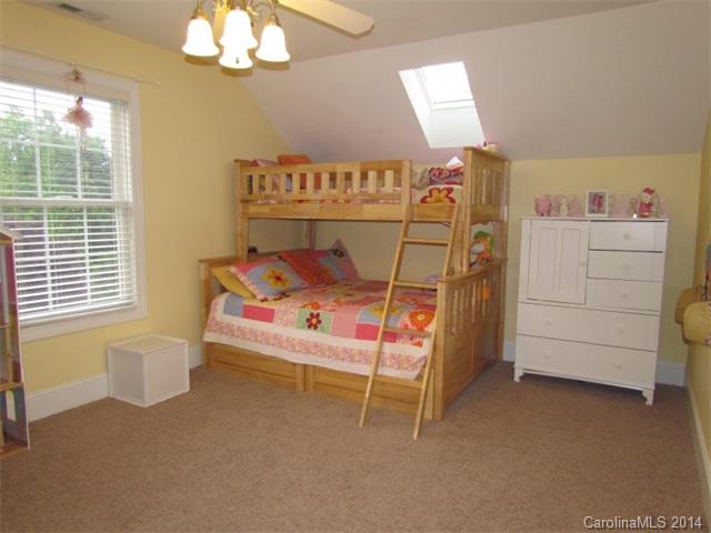 702 6th Ne Ave NE, Conover, NC 28613 photo 16