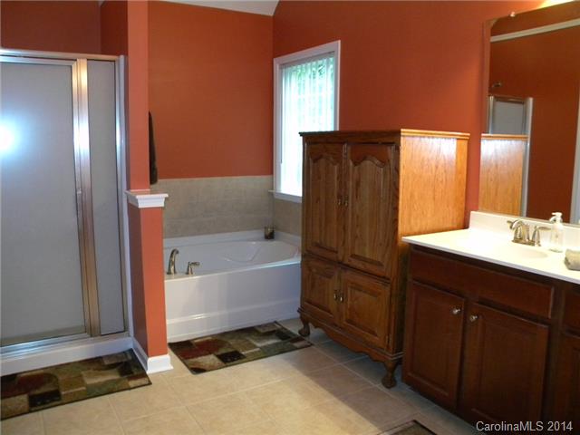 10813 Bennett Dr, Davidson, NC 28036 photo 13