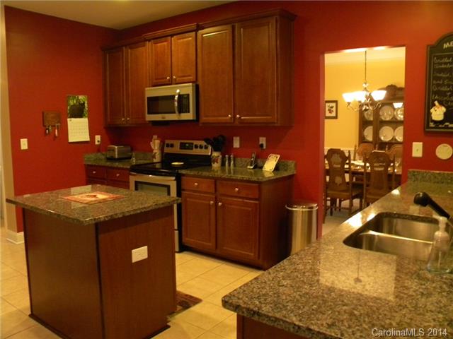 10813 Bennett Dr, Davidson, NC 28036 photo 5