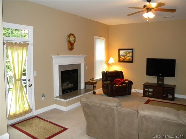 10813 Bennett Dr, Davidson, NC 28036 photo 3