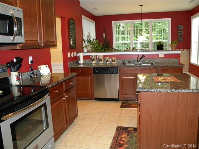10813 Bennett Dr, Davidson, NC 28036 photo 6