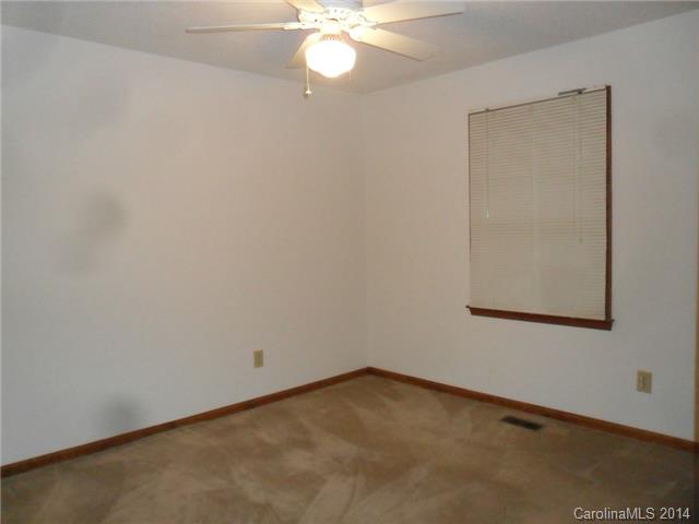 5591 Crouse Rd, Crouse, NC 28033 photo 11