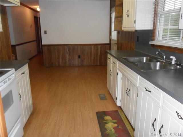 5591 Crouse Rd, Crouse, NC 28033 photo 8