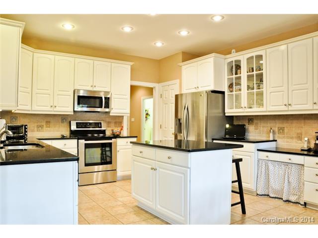 3954 Deer Run Dr, Conover, NC 28613 photo 17