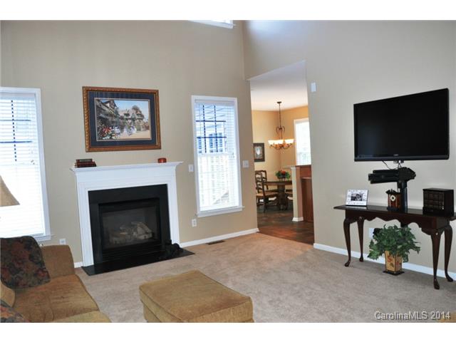 10502 Quarrier Dr, Cornelius, NC 28031 photo 4