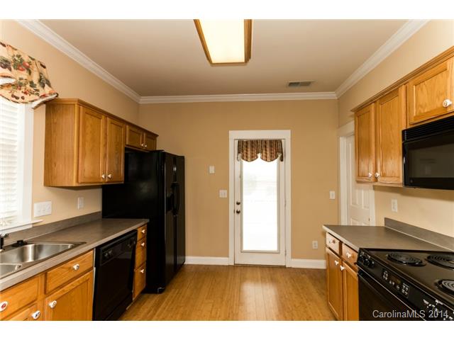 115 Park Forest St, Davidson, NC 28036 photo 8