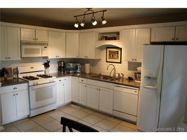 1908 Overhill Dr, Monroe, NC 28110 photo 2
