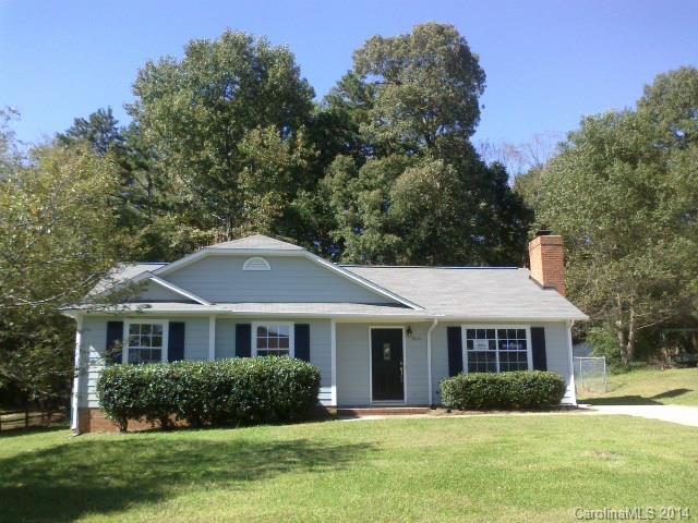 21141 Pine Ridge Dr, Cornelius, NC 28031 photo 1