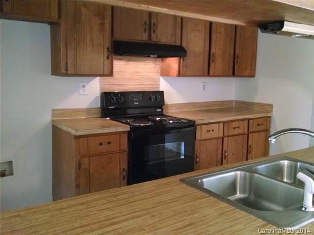 21141 Pine Ridge Dr, Cornelius, NC 28031 photo 2