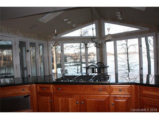 19628 Weavers Cir, Cornelius, NC 28031 photo 10