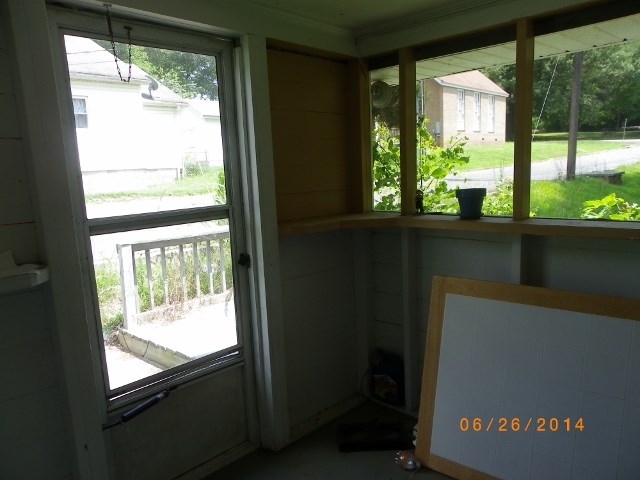 201 Forest St, Clover, SC 29710 photo 8