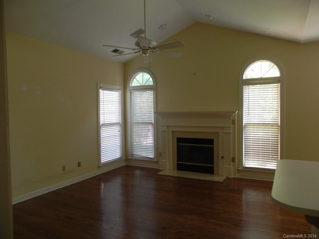 10520 Pullengreen Dr, Charlotte, NC 28277 photo 2