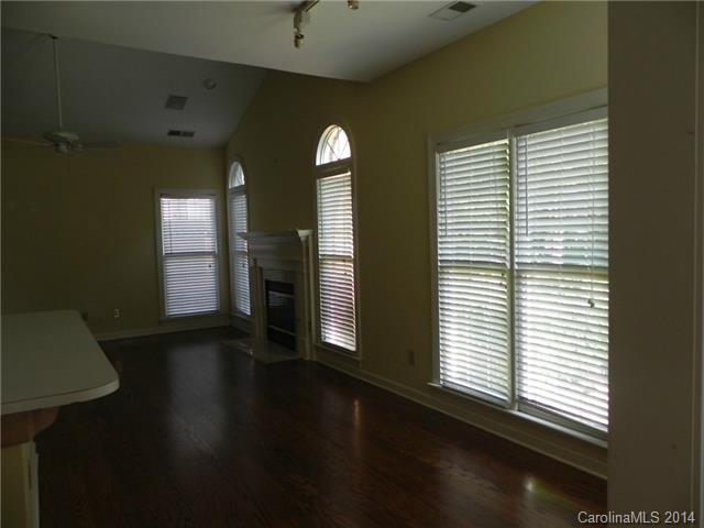 10520 Pullengreen Dr, Charlotte, NC 28277 photo 8