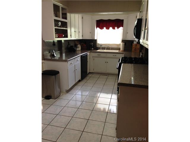 2032 Eaker Dr, Cherryville, NC 28021 photo 8