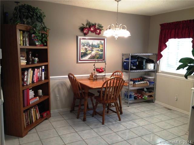 2032 Eaker Dr, Cherryville, NC 28021 photo 9