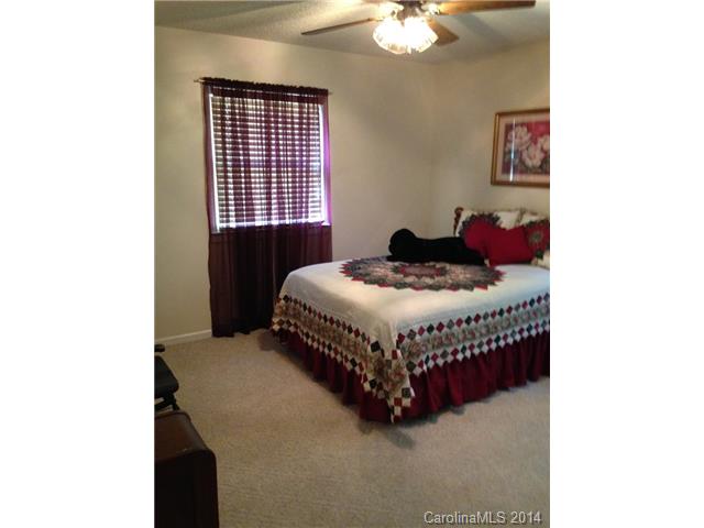 2032 Eaker Dr, Cherryville, NC 28021 photo 11