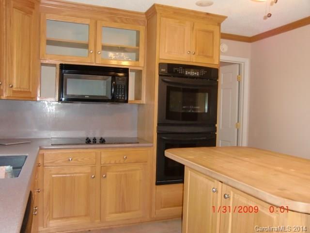 2707 Cimmeron Rd, Lancaster, SC 29720 photo 4