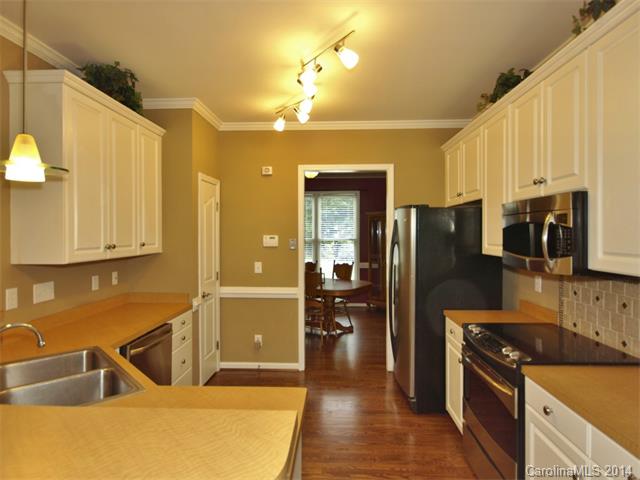 8901 Forest Shadow Cir, Cornelius, NC 28031 photo 11
