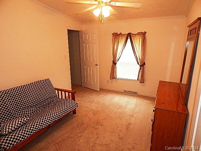 11621 Toccoa Dr, Midland, NC 28107 photo 4