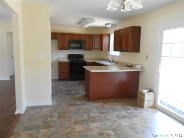 3066 Georgetown Rd, Lancaster, SC 29720 photo 8