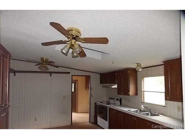 122 Flake Rd, Harmony, NC 28634 photo 12
