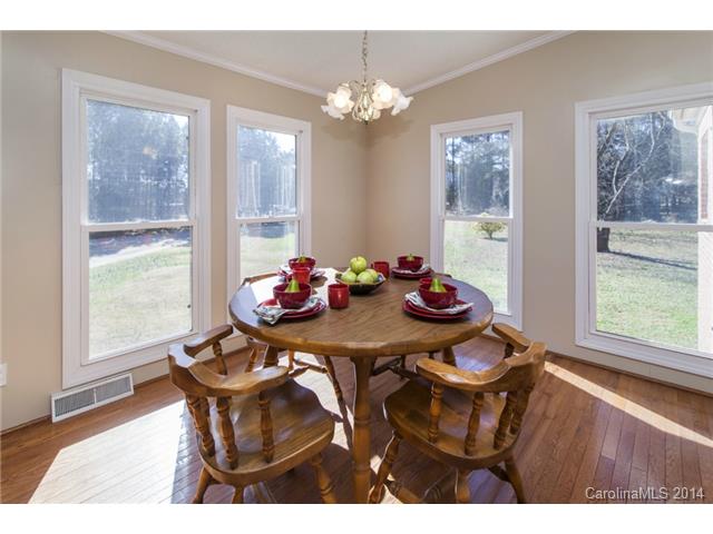 6833 Exeter Ln, Stanley, NC 28164 photo 9