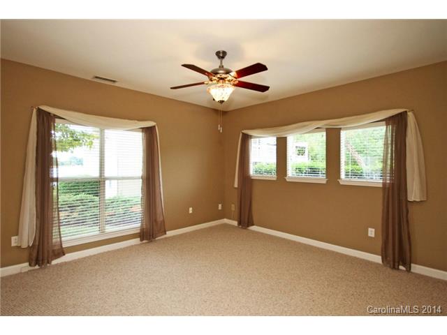 1300 Torrence 1300 Cir #1300, Davidson, NC 28036 photo 12