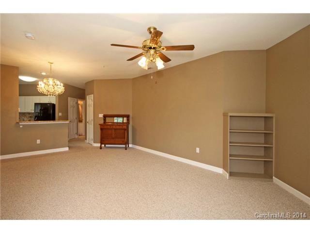 1300 Torrence 1300 Cir #1300, Davidson, NC 28036 photo 6