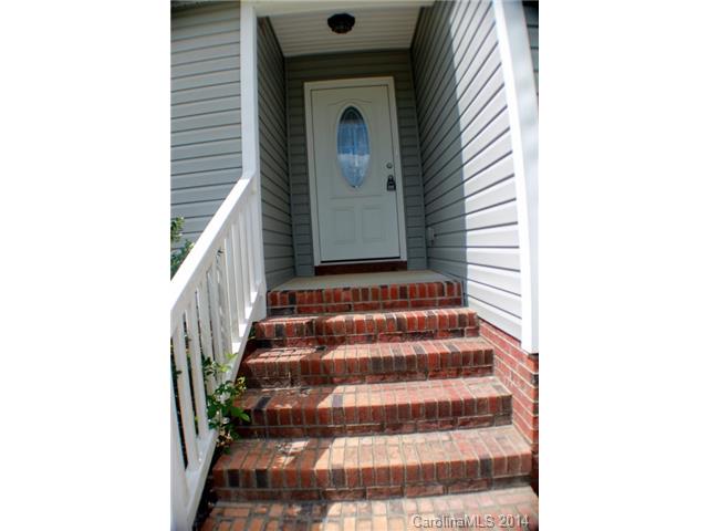 2043 E Park Dr, Lancaster, SC 29720 photo 3